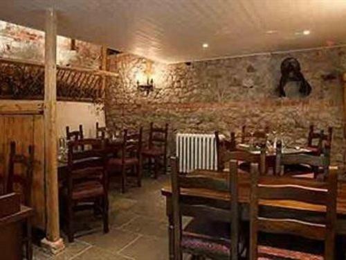 The Lamb Inn Marlborough Bagian luar foto