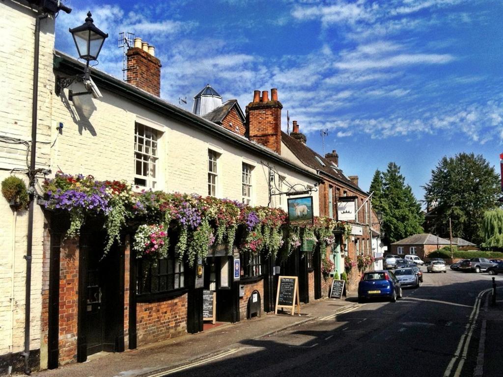 The Lamb Inn Marlborough Bagian luar foto