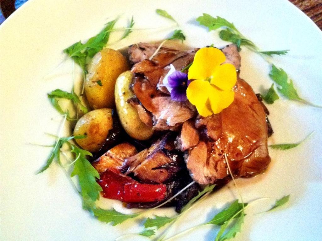 The Lamb Inn Marlborough Bagian luar foto