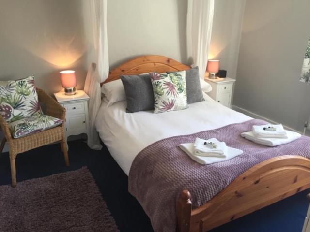The Lamb Inn Marlborough Bagian luar foto