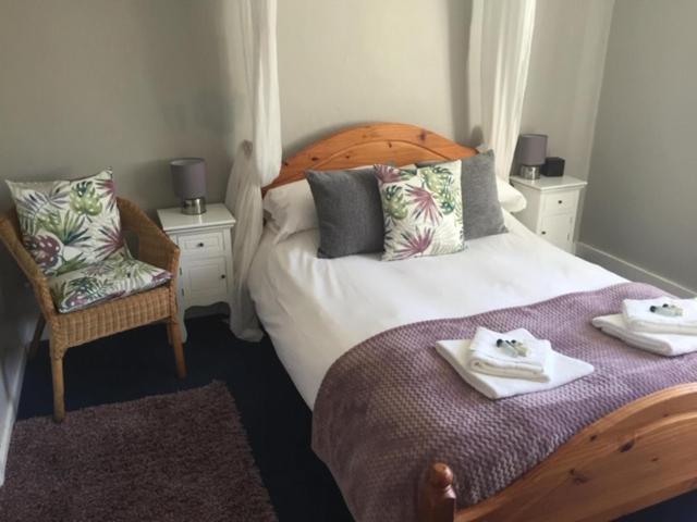 The Lamb Inn Marlborough Bagian luar foto