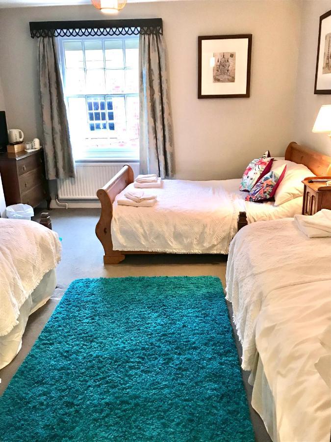 The Lamb Inn Marlborough Bagian luar foto