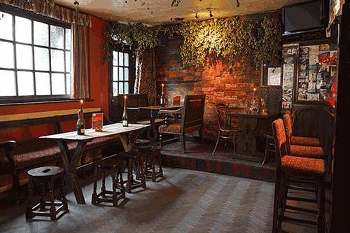 The Lamb Inn Marlborough Bagian luar foto